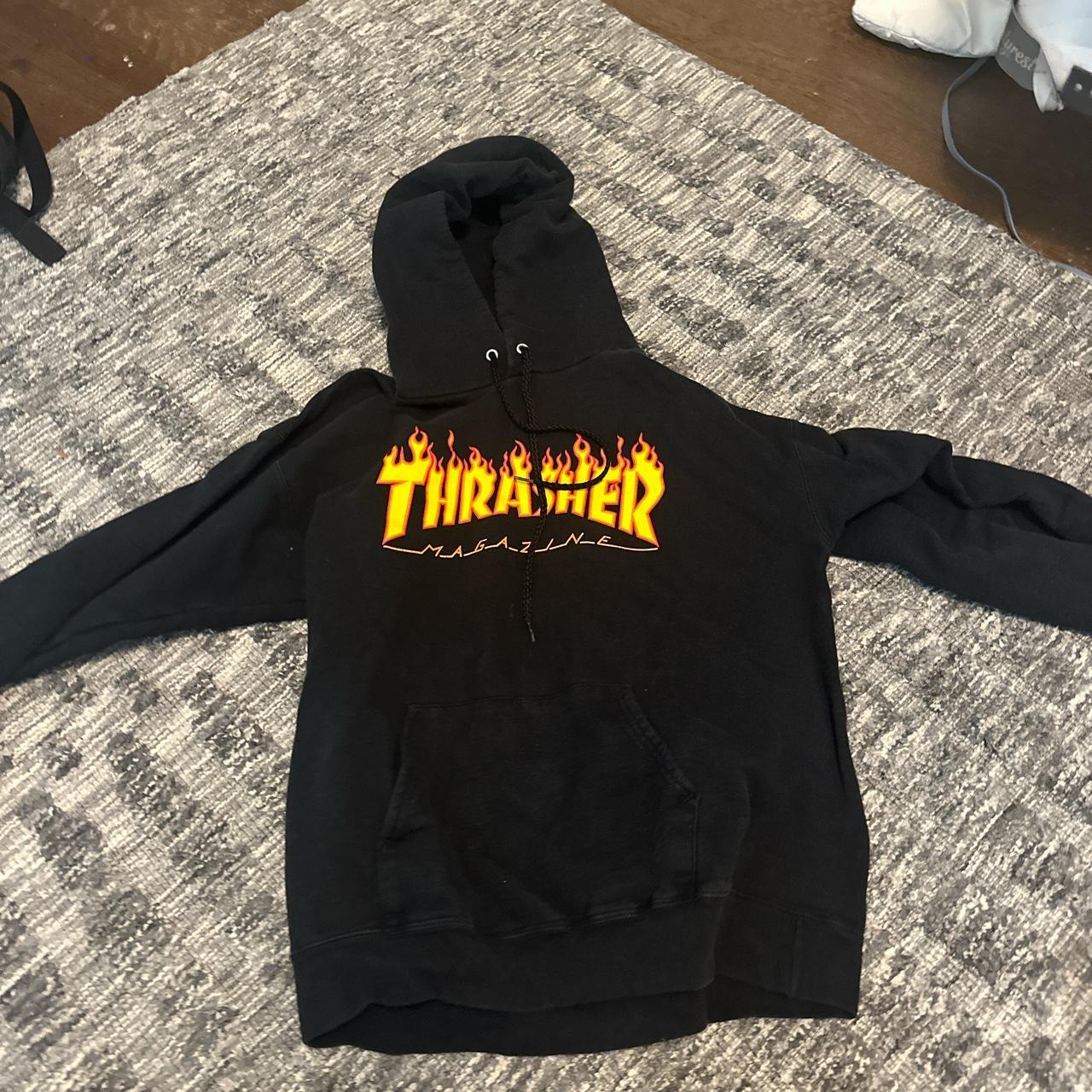 Black and clearance yellow thrasher hoodie