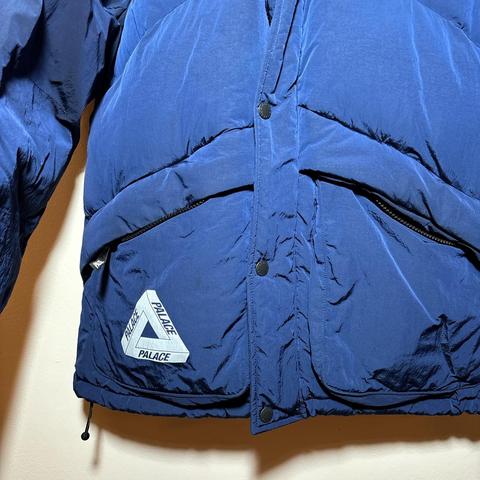 Palace Skateboards men's small - blue 3M heavy duty... - Depop