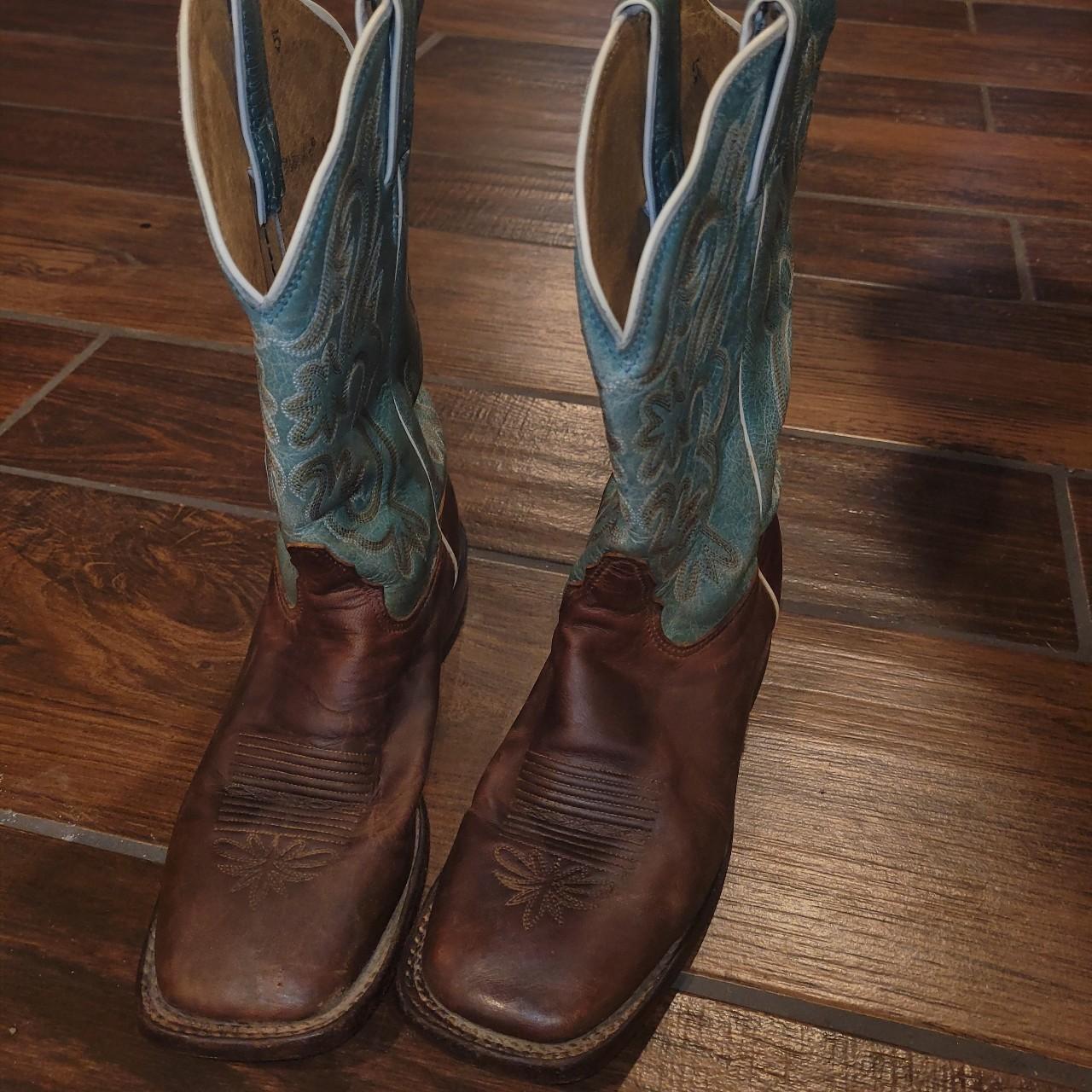 Tony Lama light blue cowboy boots size 8 #cowboy - Depop