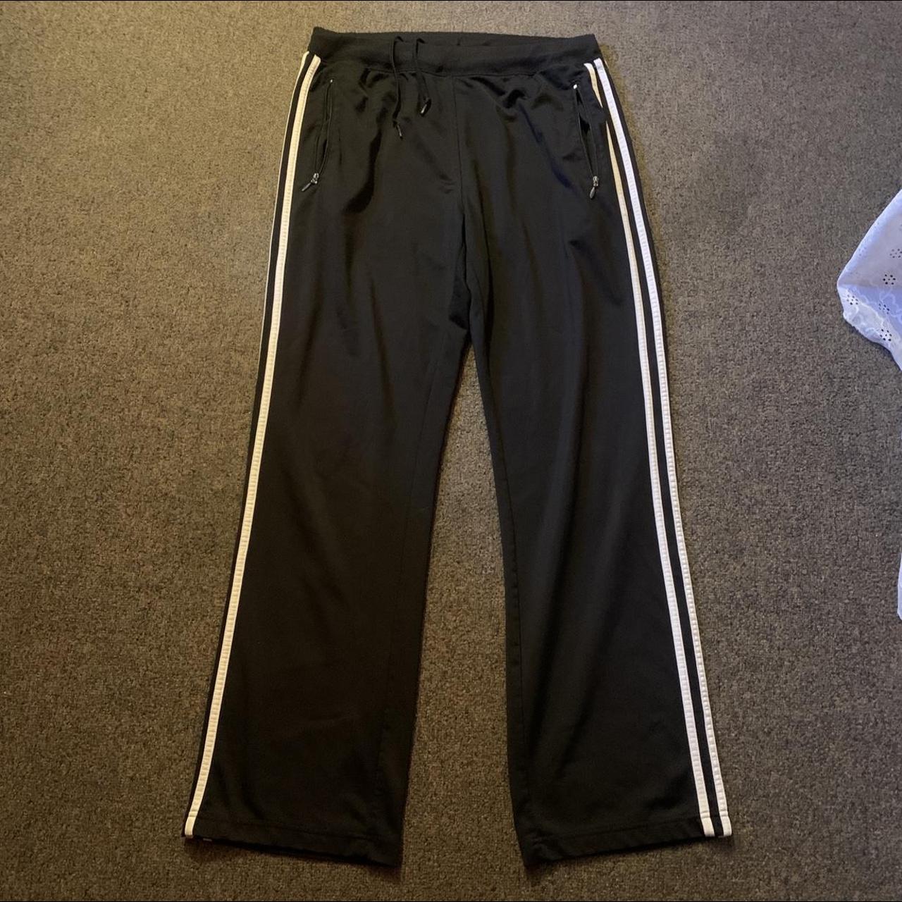 baggy adidas sweatpants super comfy size large fit... - Depop