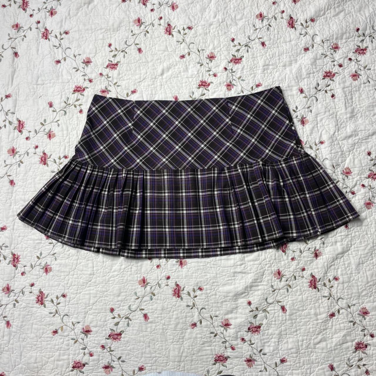 Plus size hotsell pleated skirt 90s