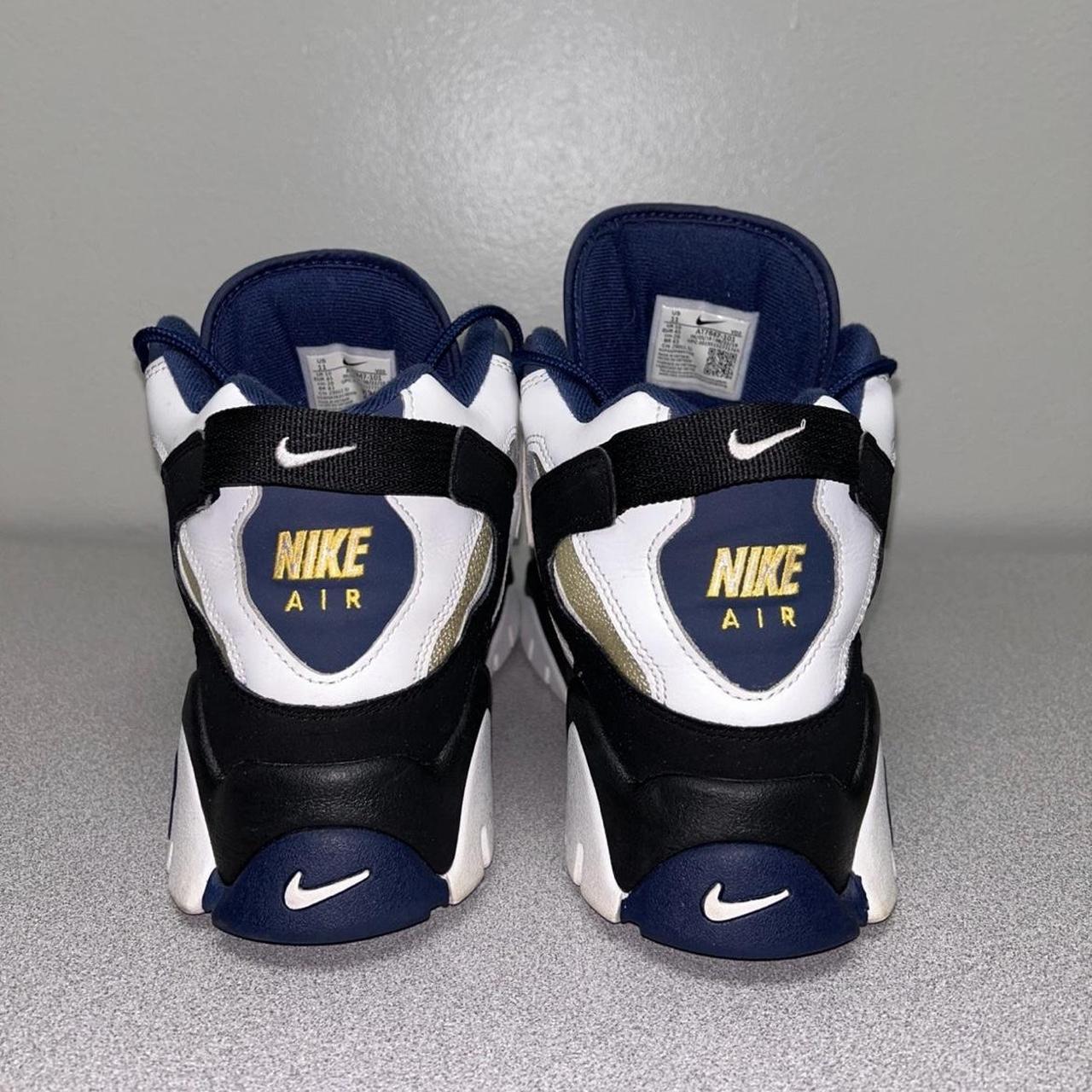 Nike Air Barrage Mid - White/Navy/Black - Mens