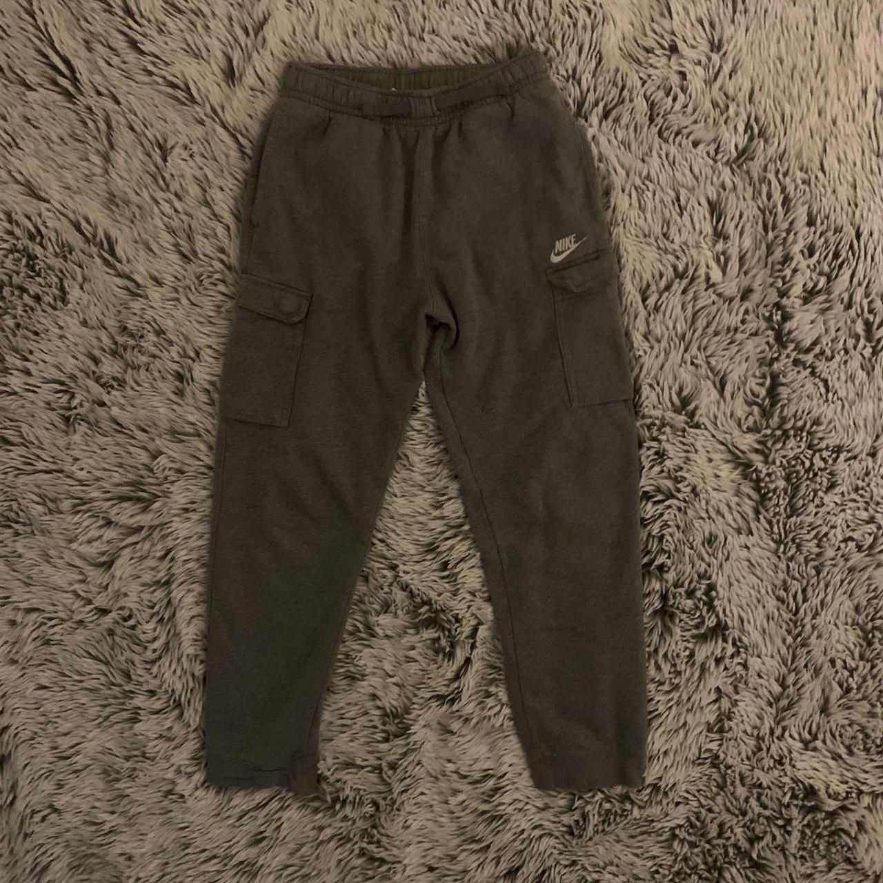 mens cargo sweatpants nike