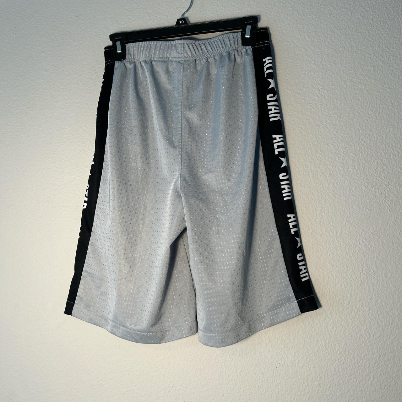 Converse Men's Grey and Black Shorts (3)