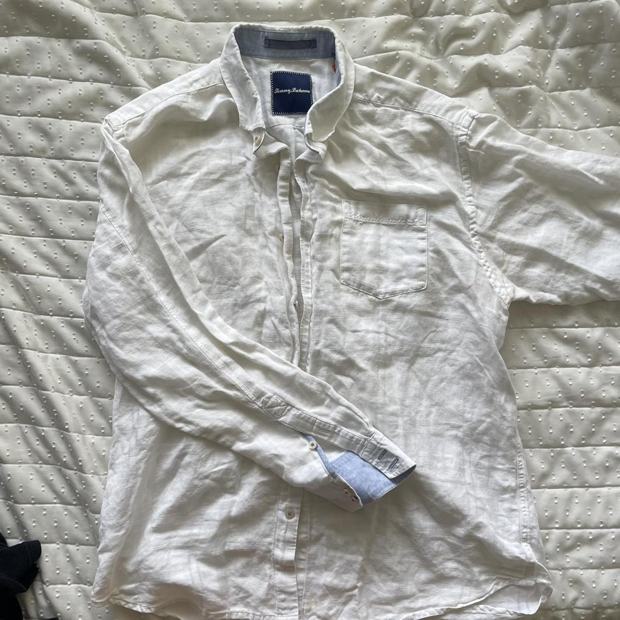 Tommy Bahama white linen (54)/cotton (46) button... Depop