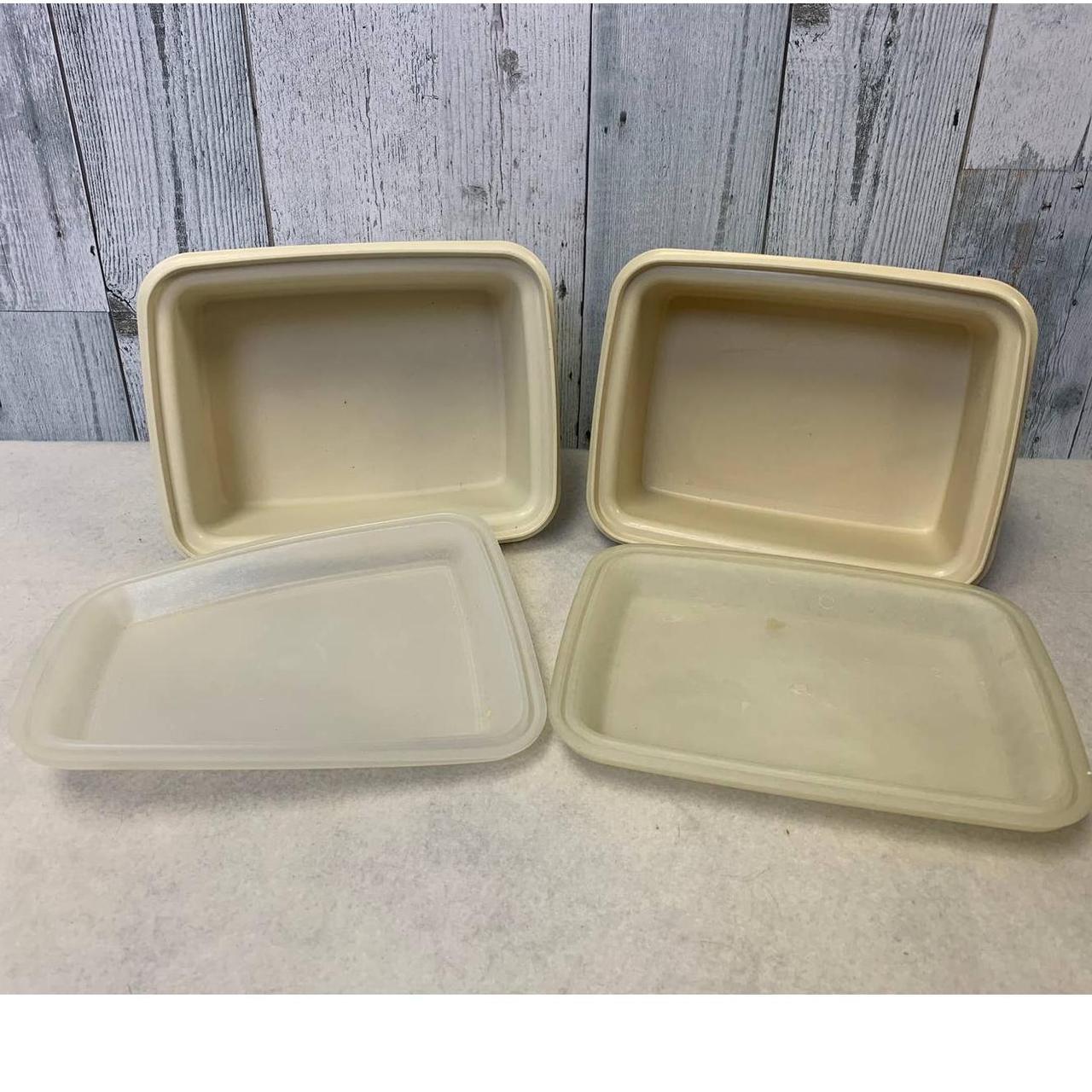 2 Vintage Tupperware Flat Bottom Canister Scoops - #1452-2/1452-5