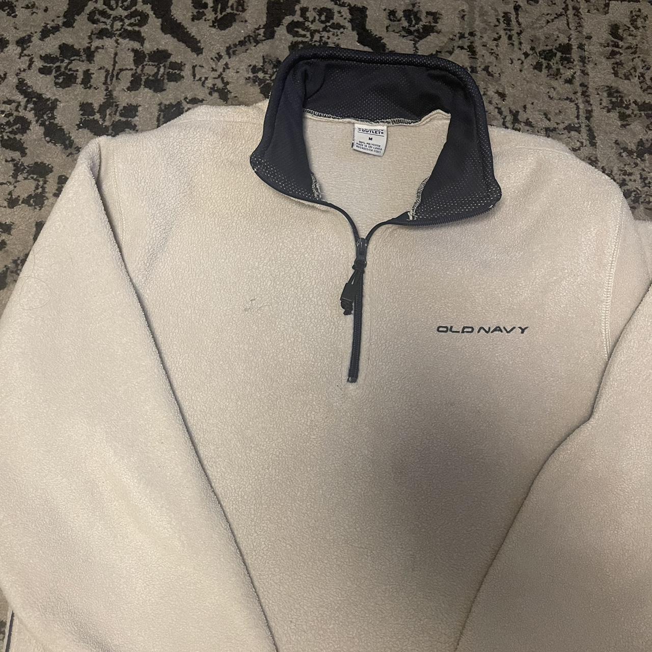 Old Navy Men's White and Navy Sweatshirt Depop