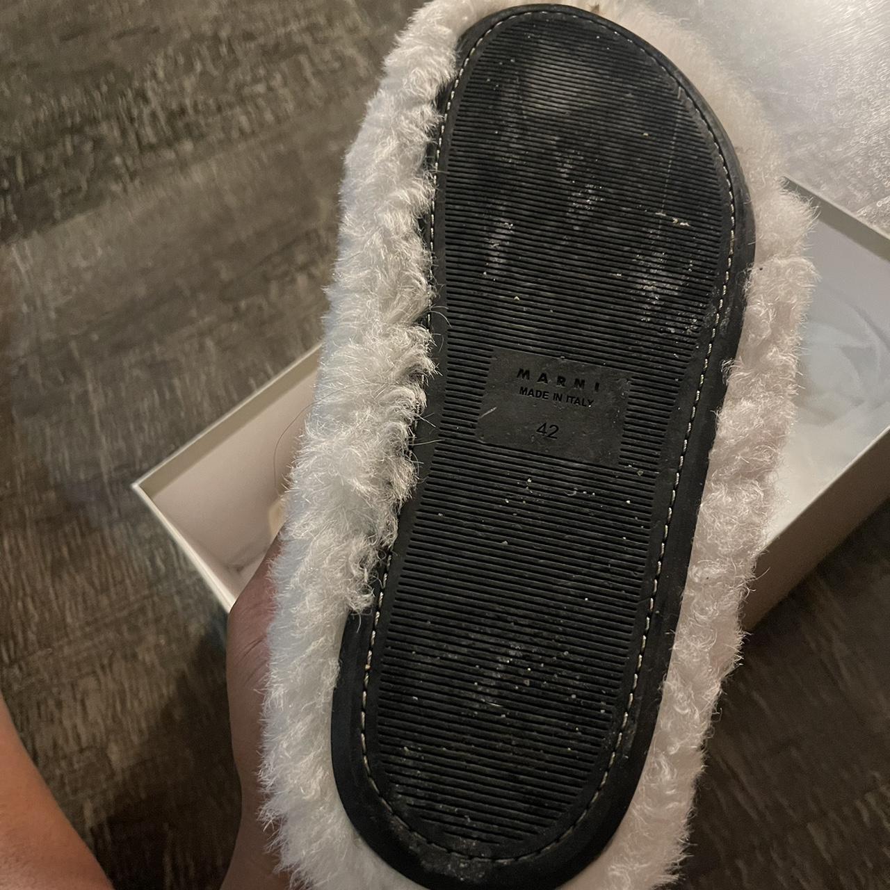 Men’s marni furry slides Worn a couple times in... - Depop