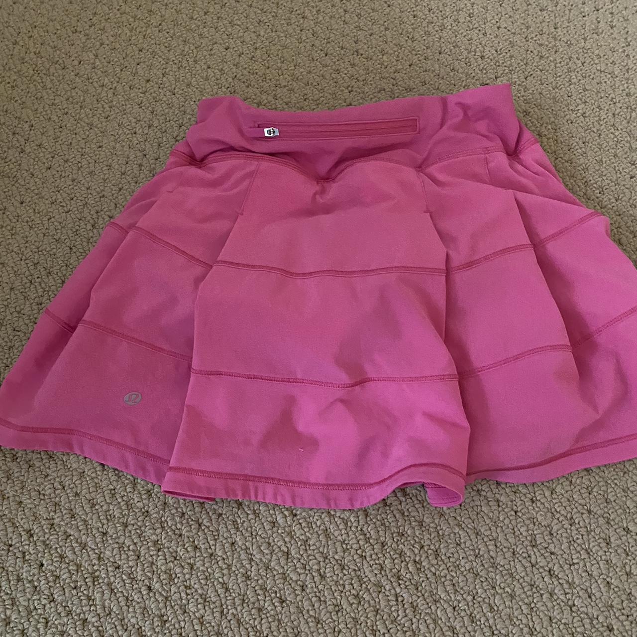 Lululemon Women's Pink Skirt | Depop