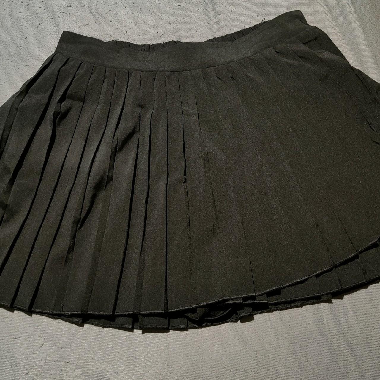 Ava and Ever Black Pleated Skort Size 14 Cute and... - Depop