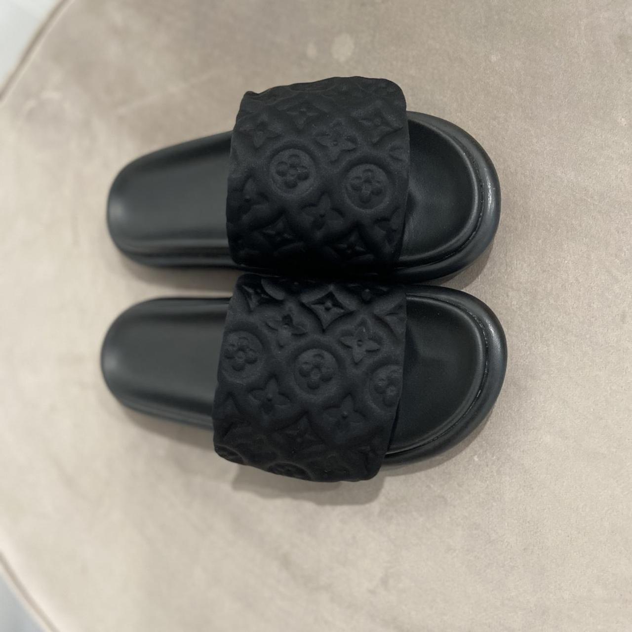 womens nike velcro slides