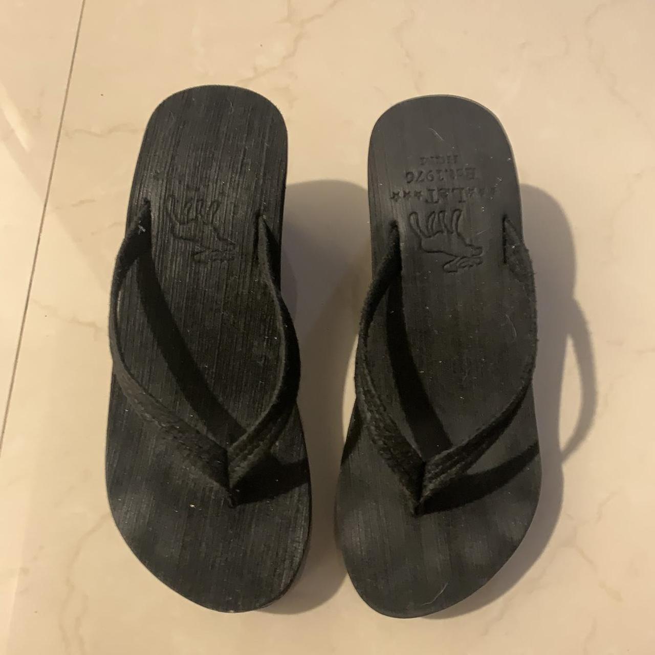 Black platform heel sandals Size 5.5 Depop