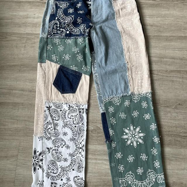 ★JADED LONDON UK★ Strength Cargo Shorts Shop Ecru Parachute Cargo Shorts | Jaded London | Clothing
