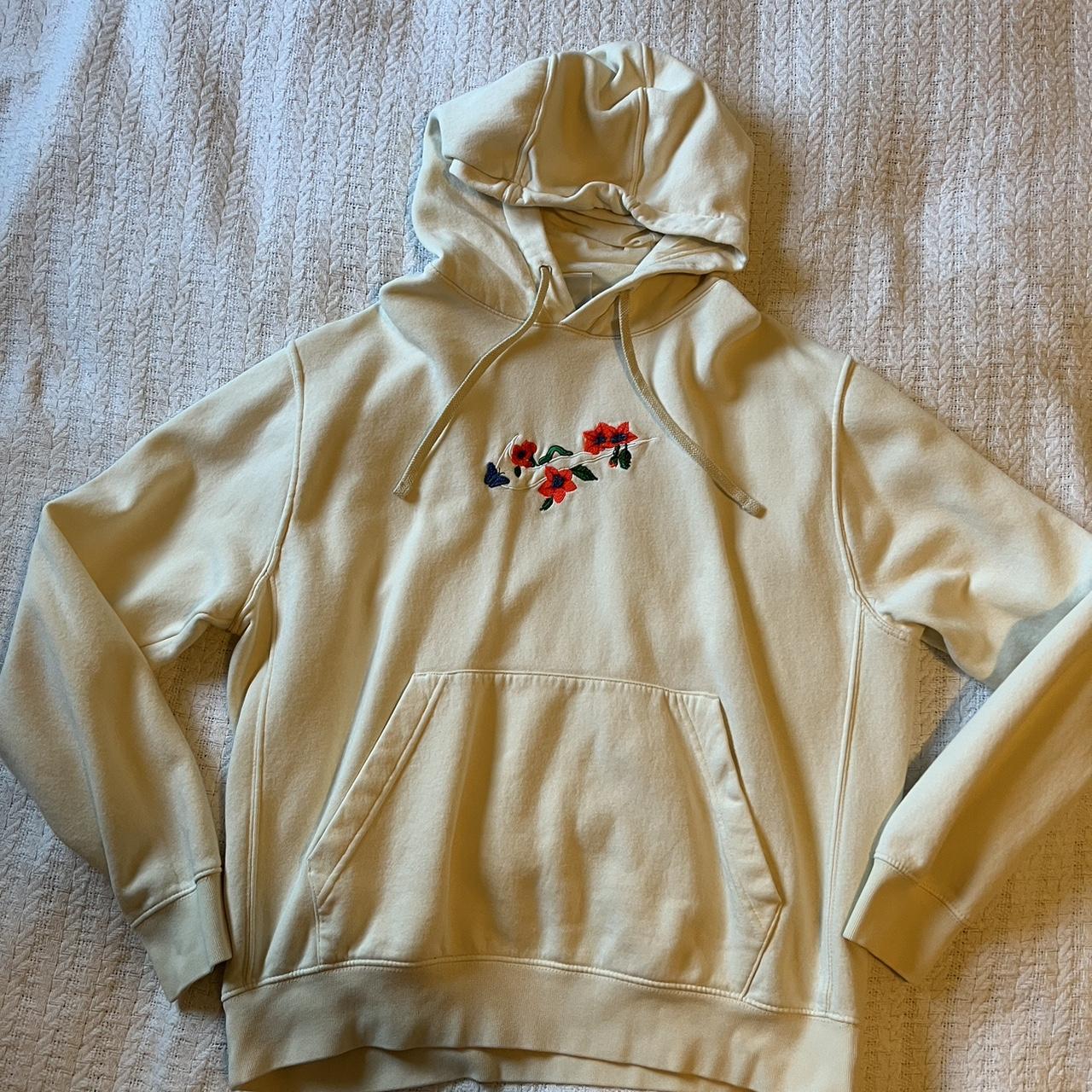 tan nike hoodie womens