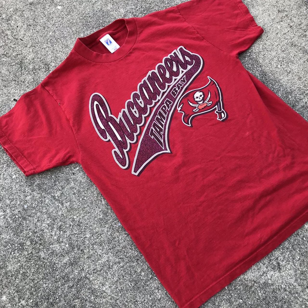 Vintage Tampa Bay Buccaneers T-Shirt Logo Football