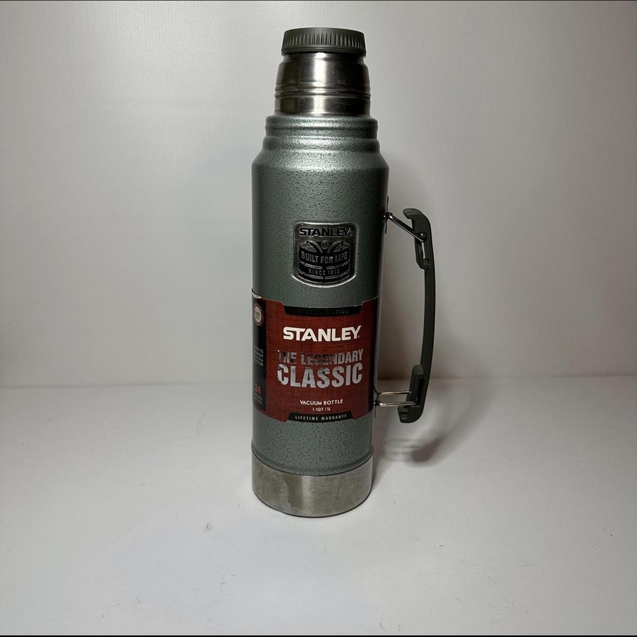 Stanley Classic Vacuum Bottle 1.1Qt 