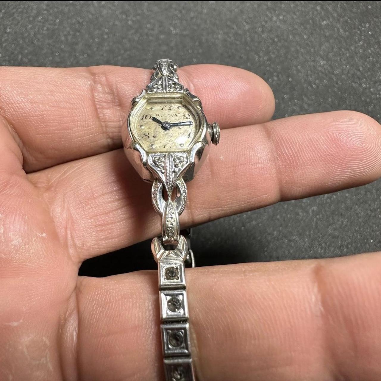 Vintage women's outlet bulova watch