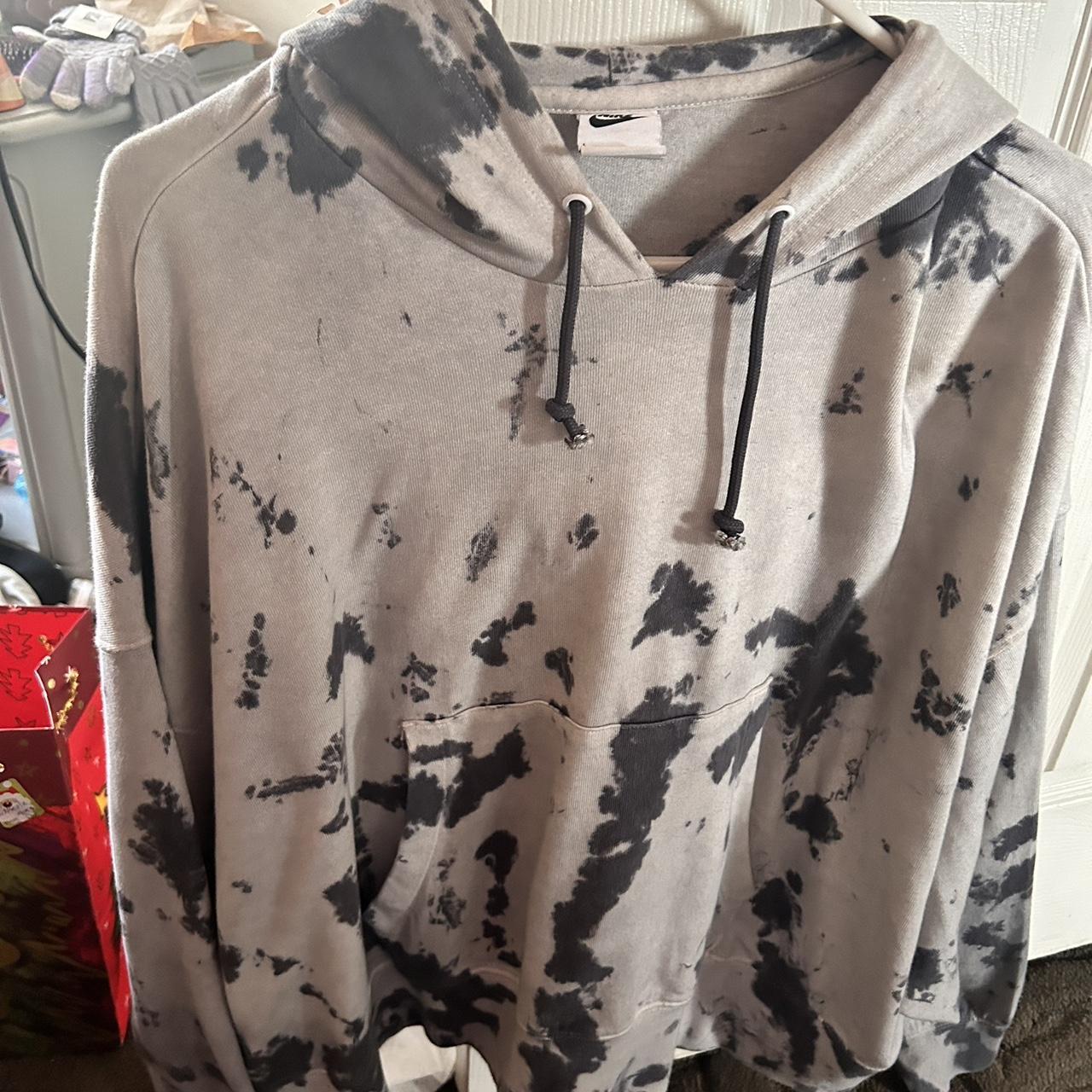 Nike grey best sale tie dye hoodie