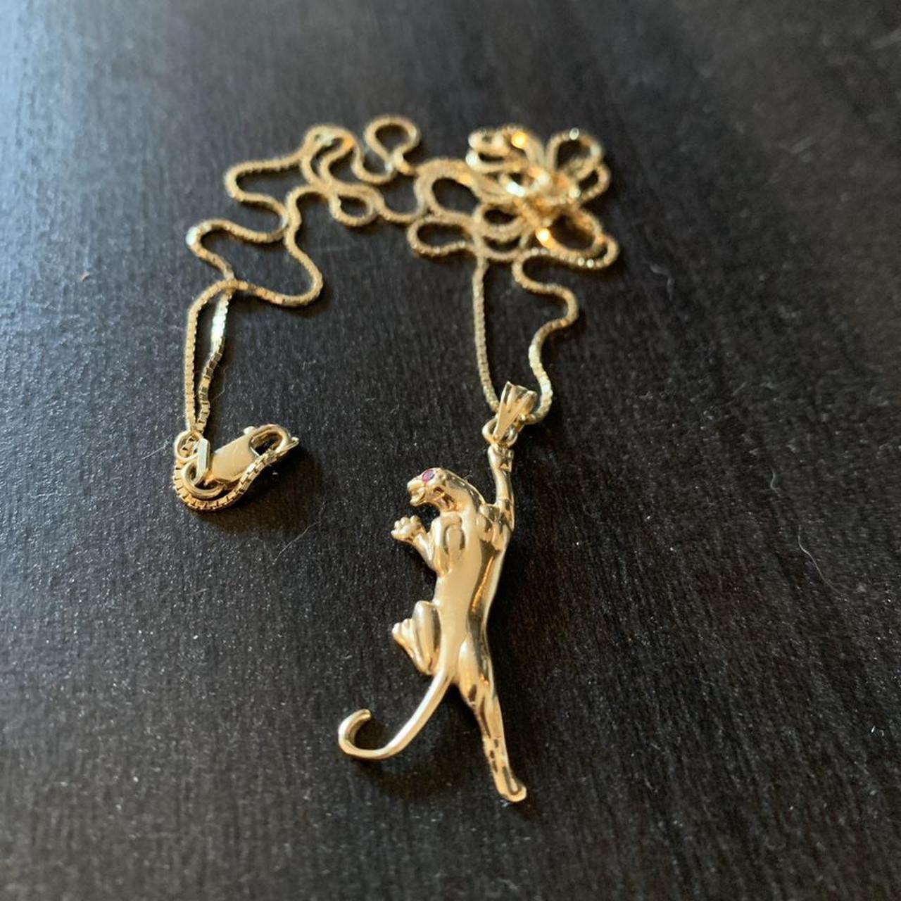 WTB looking to buy either the supreme X Depop