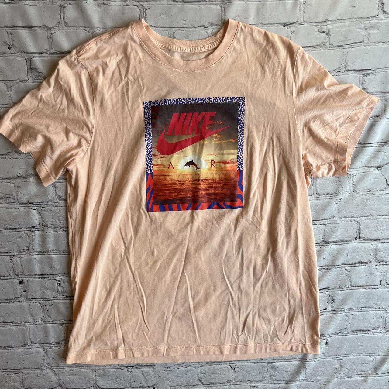 Peach color sales nike shirt