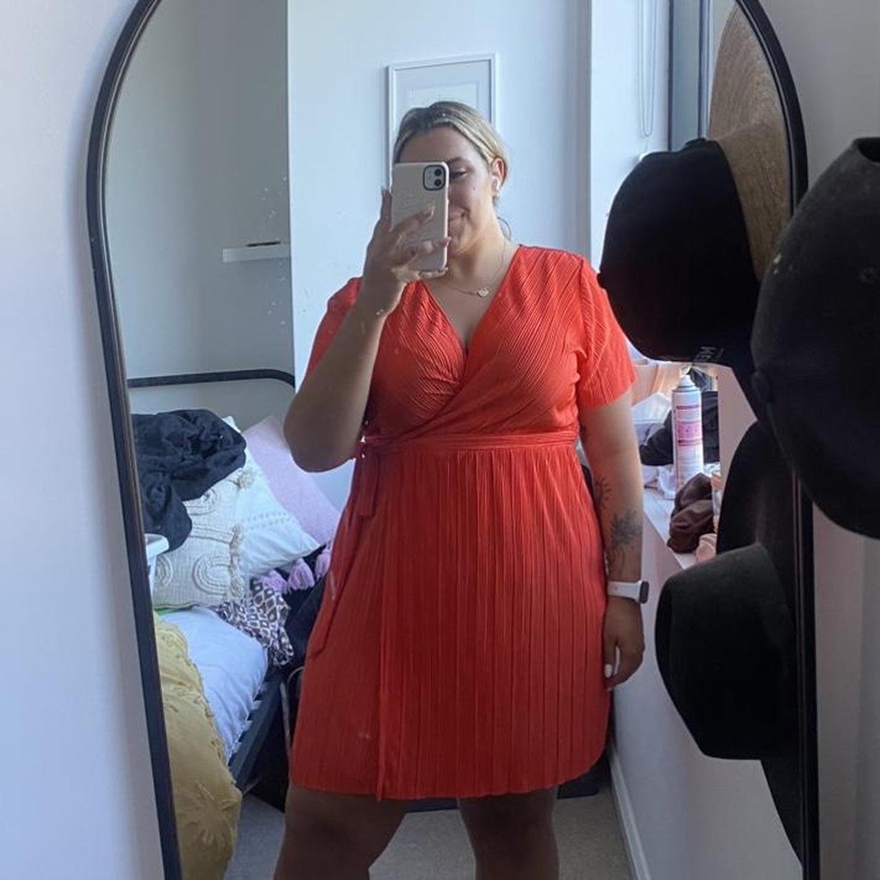 Sportsgirl plisse wrap dress size XXL! Brand new... Depop