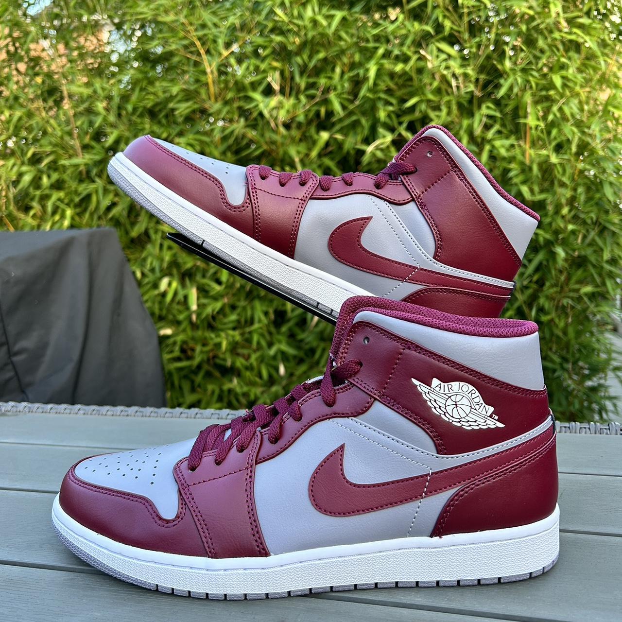 Nike Air Jordan 1 Mid Team Red, 🇬🇧Size 11 UK...