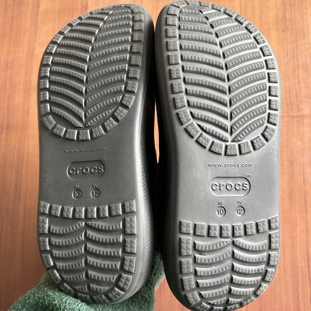 mens black crocs size 10