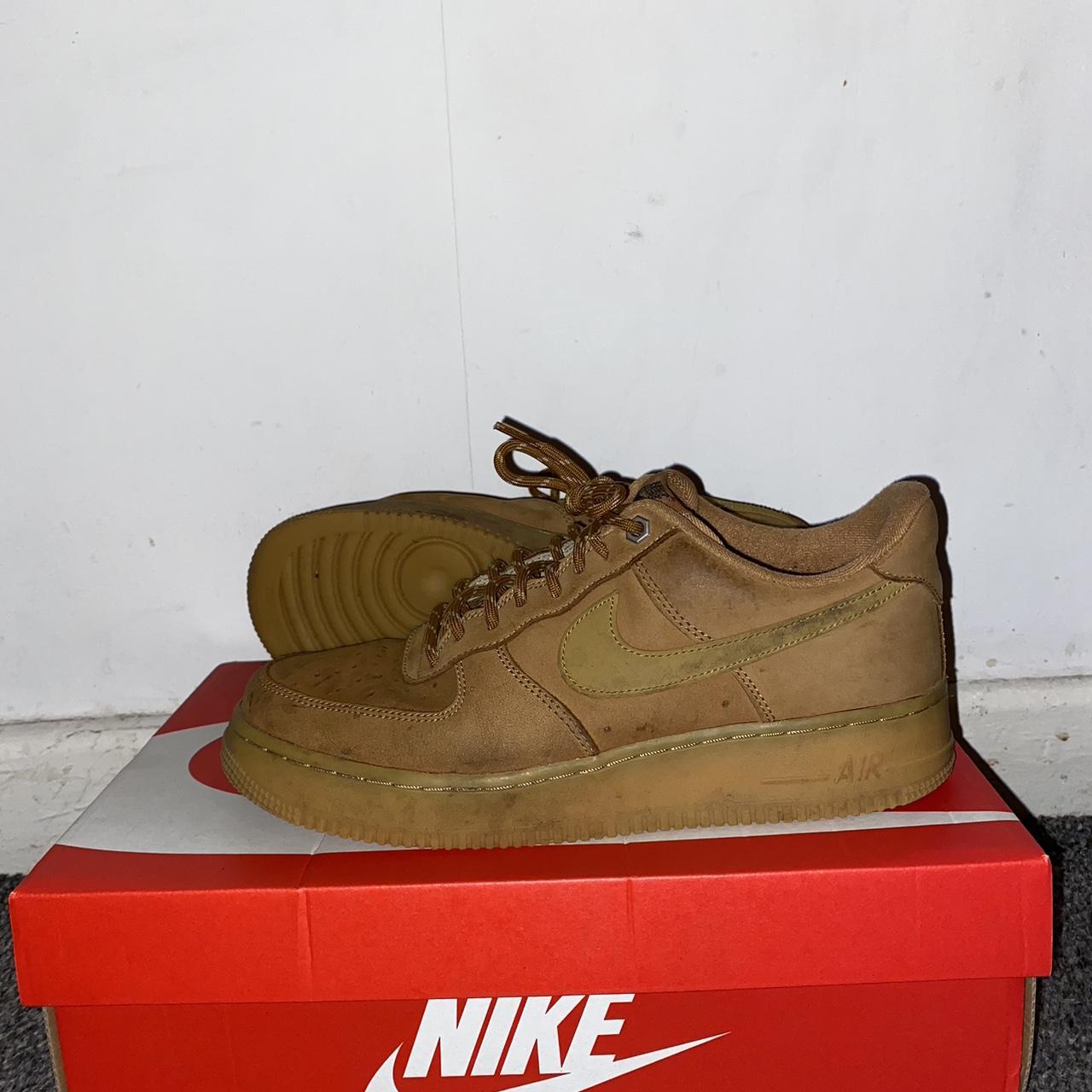 Nike Men's Tan Trainers | Depop