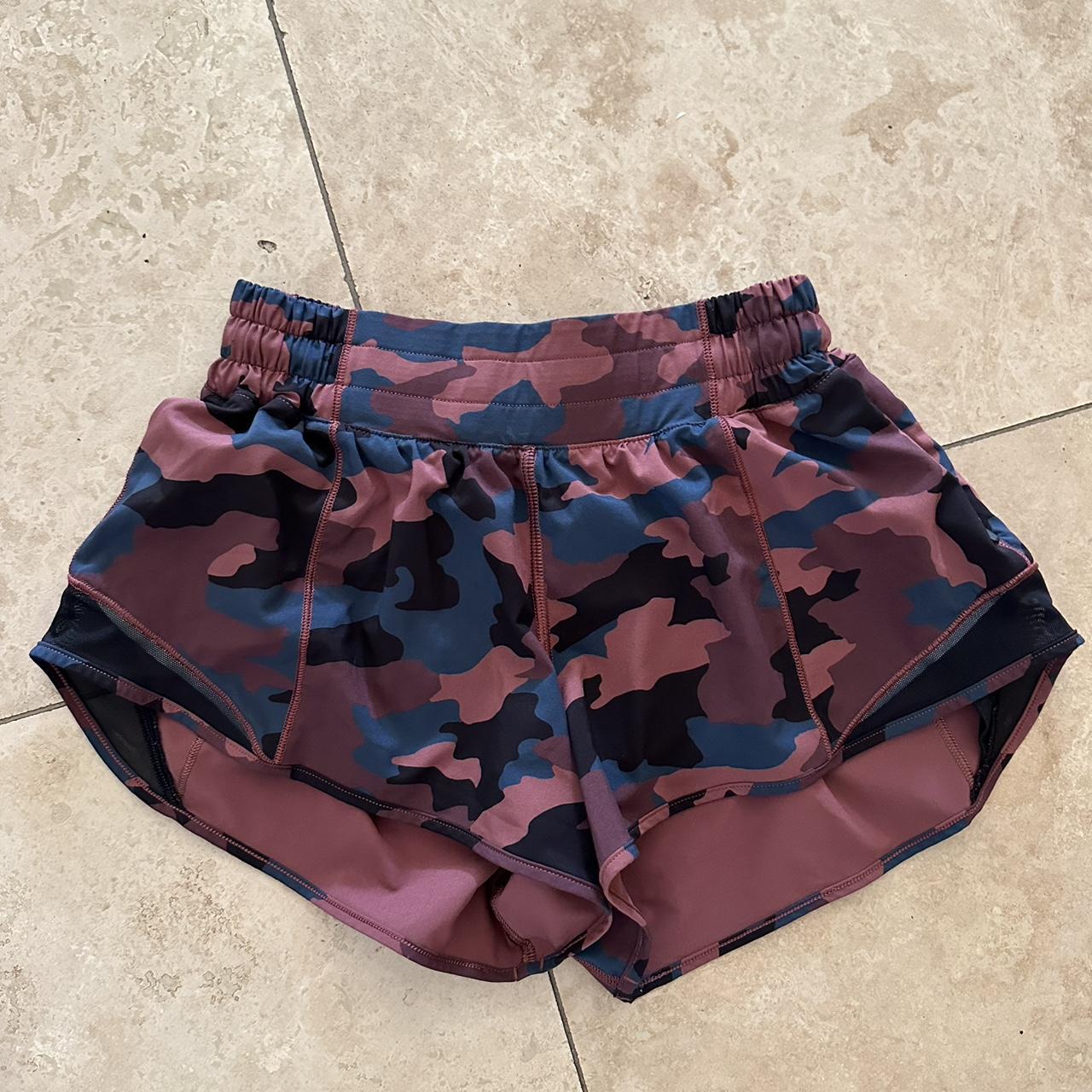 Lululemon Hotty Hot Low-rise Lined Shorts 4 In Heritage 365 Camo