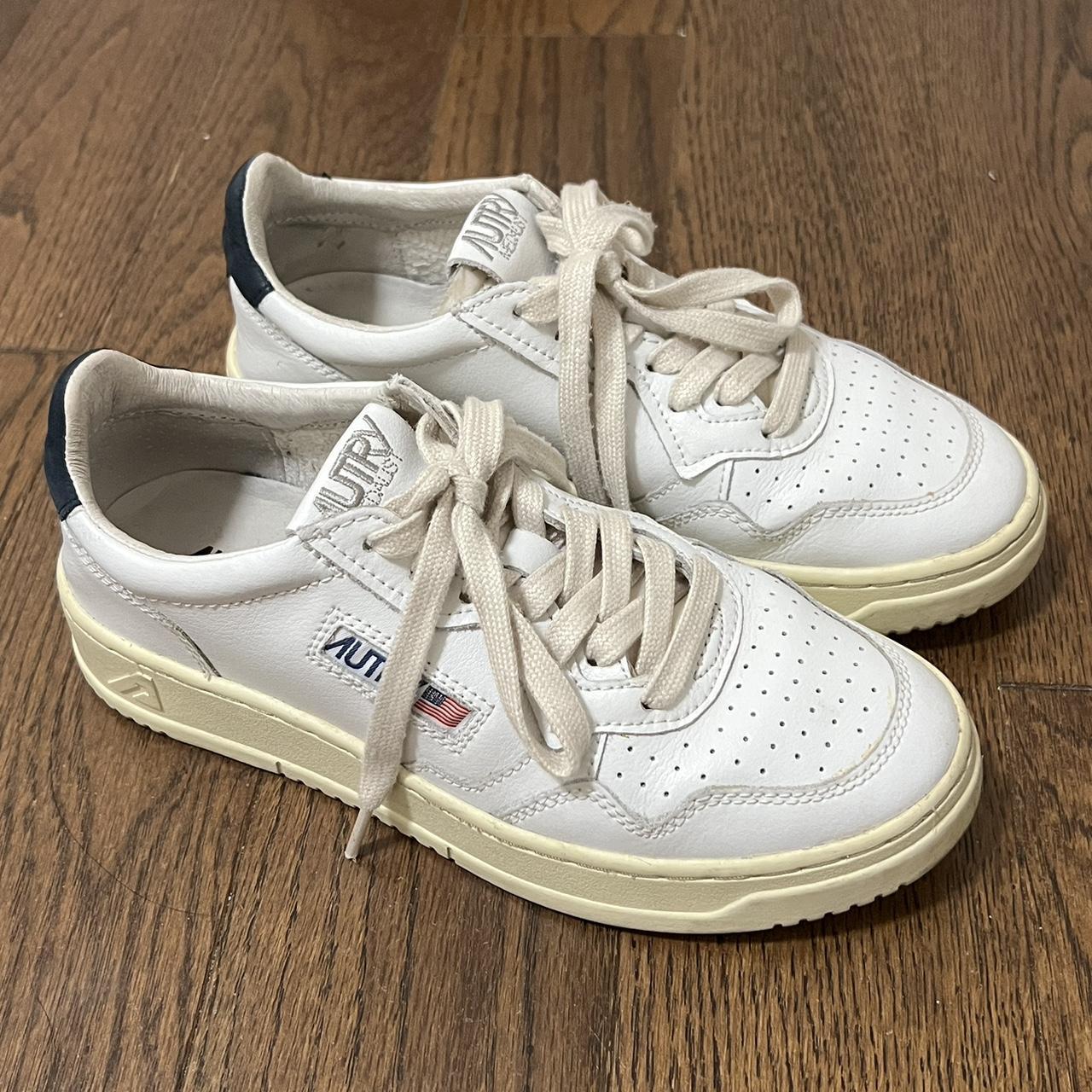 Autry Women's White and Navy Trainers