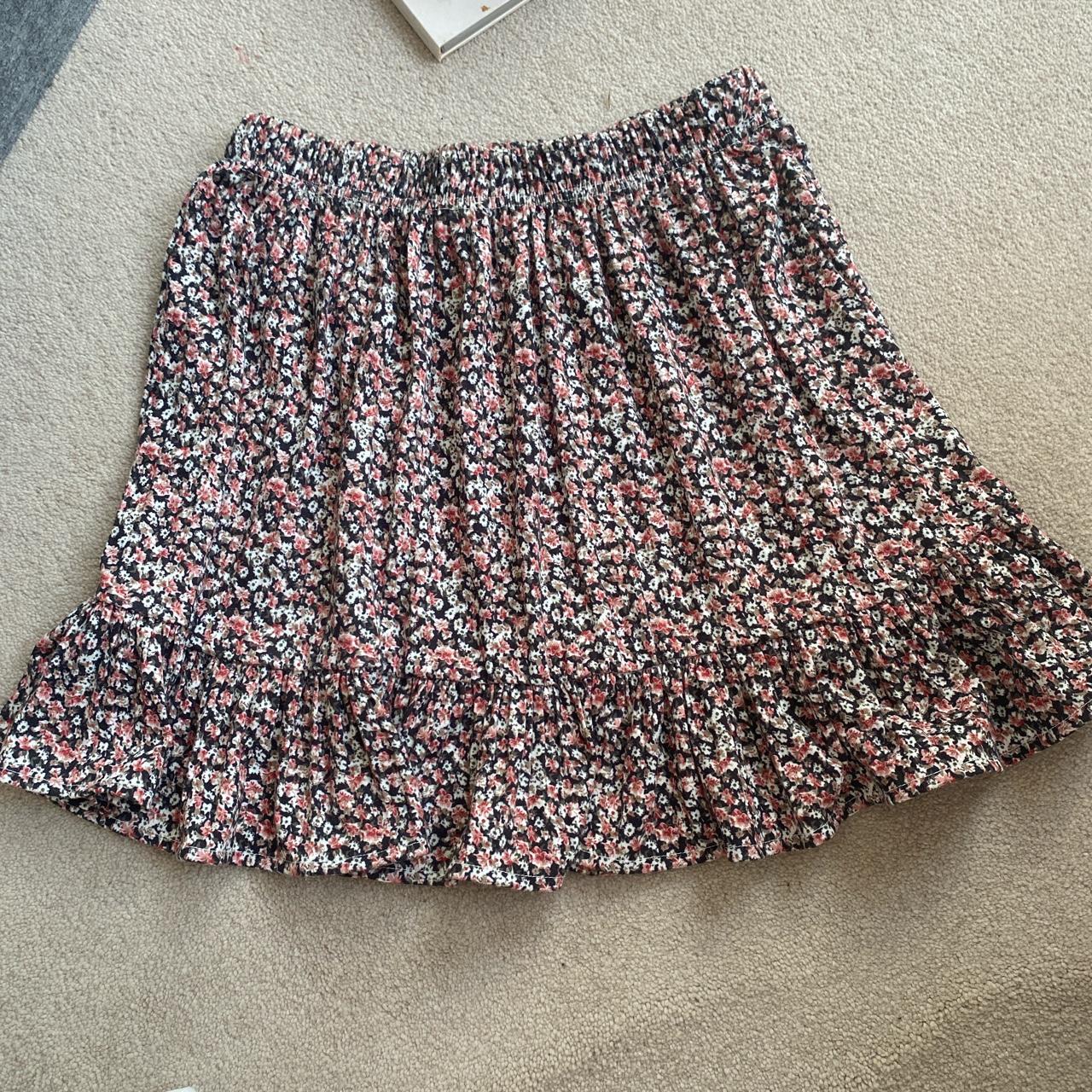 Princess Polly super cute floral mini skater style... Depop