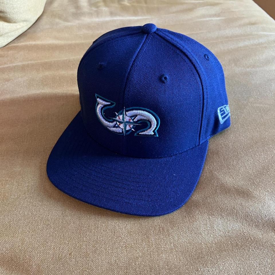 Vintage Seattle mariners snapback. This snaps new - Depop