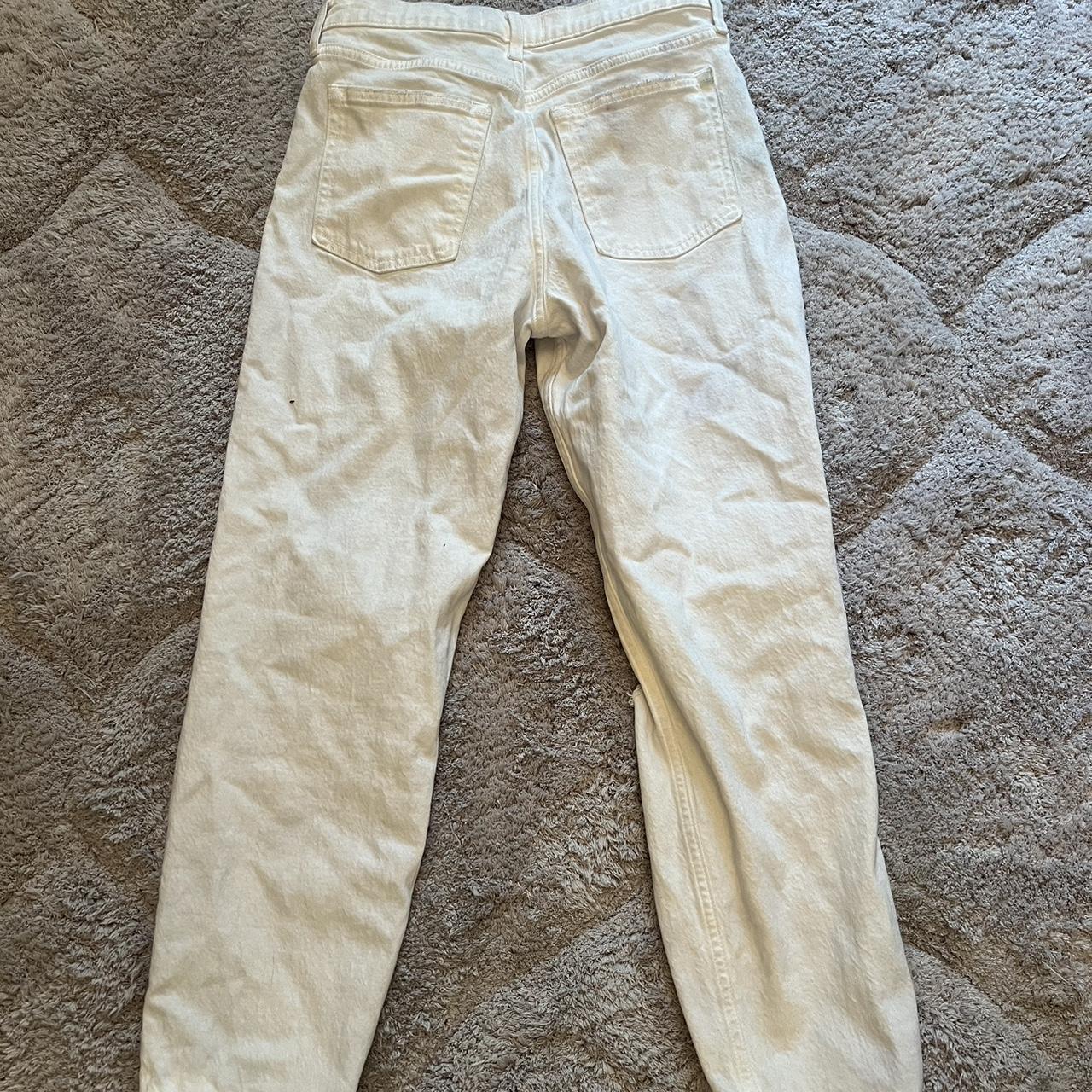 White Abercrombie boyfriend jeans, lightly worn but... - Depop