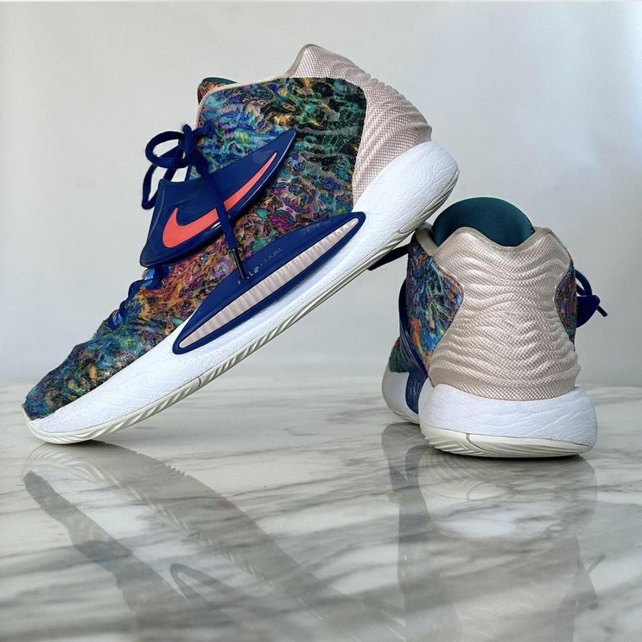 nike psychedelic shoes