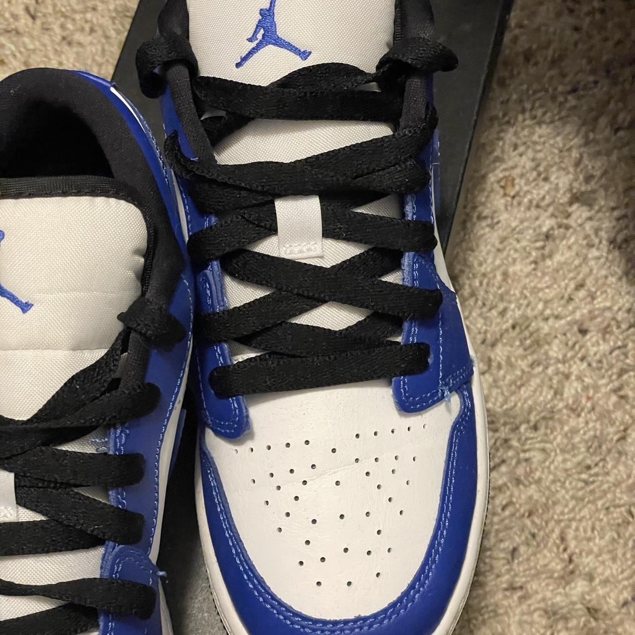 low cut blue jordans