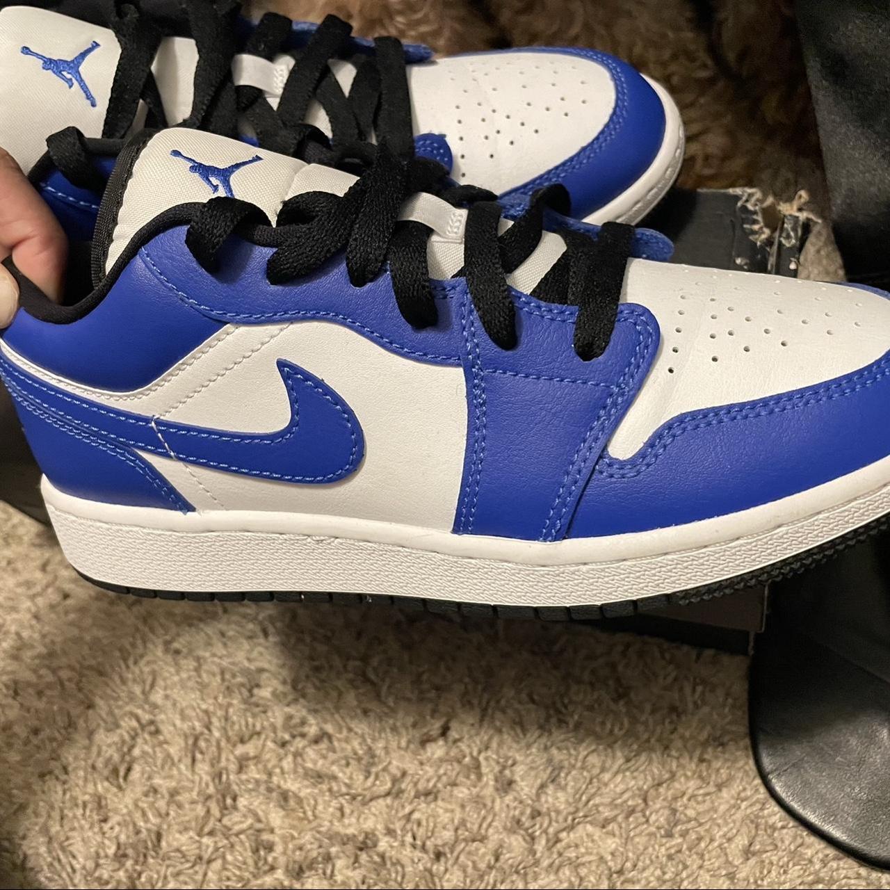 low blue jordans