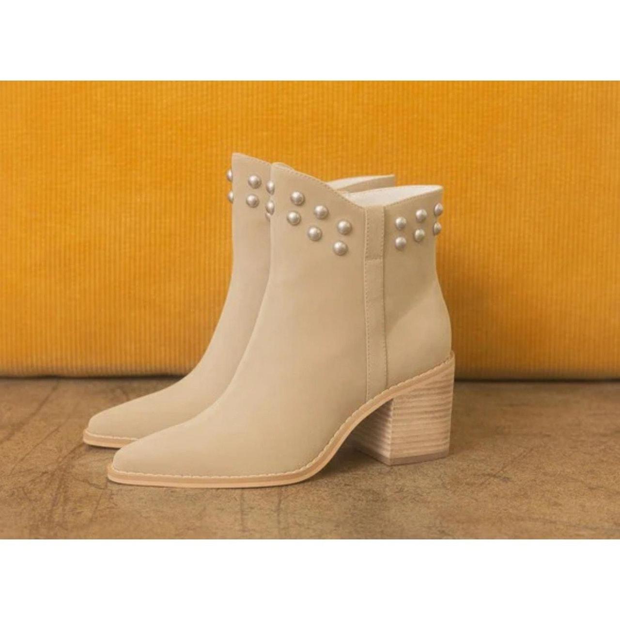 Source Unknown Women's Boots - Cream - US 9 – OAS… - image 1