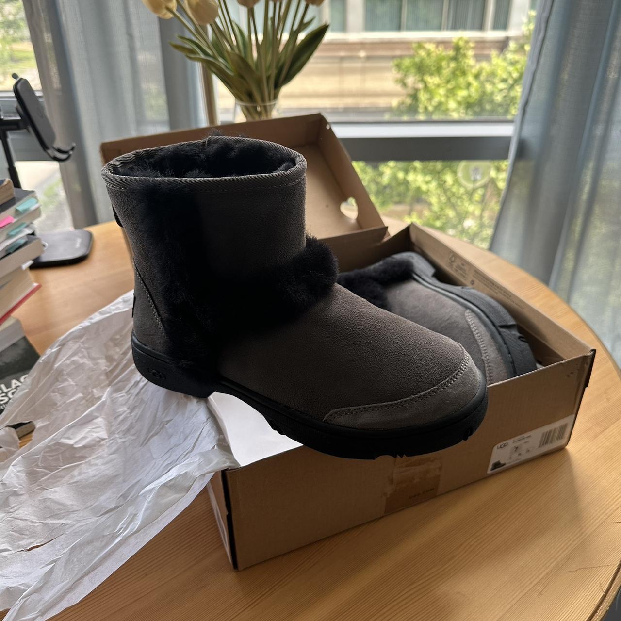 Black and grey sunburst uggs best sale