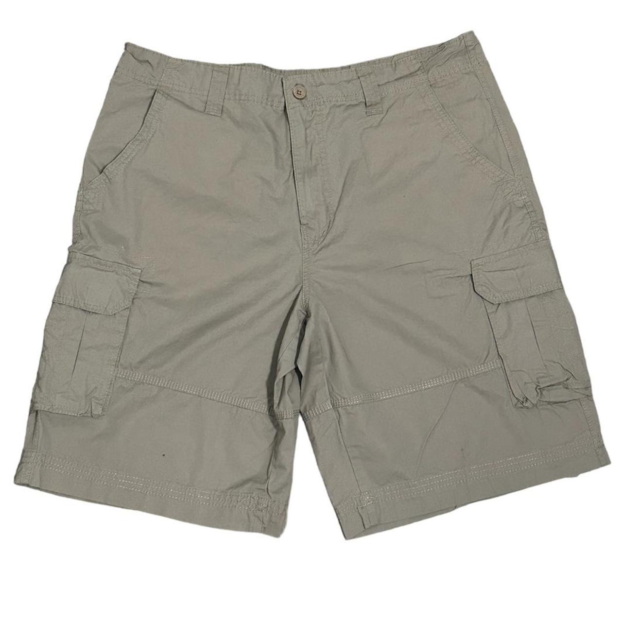 Khaki Cargo Shorts Size 36 #cargos #shorts #vintage - Depop