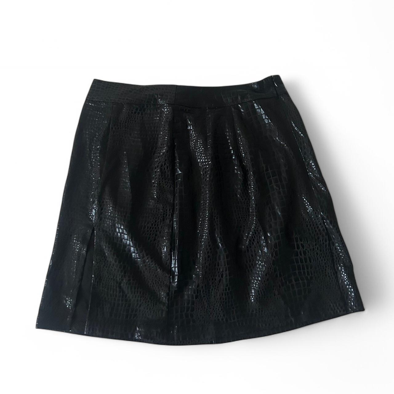item listed by herxcloset