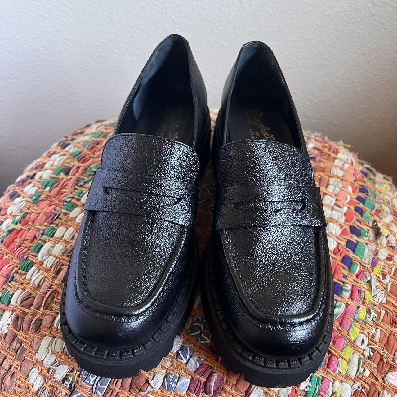 Seychelles Women's Black Loafers | Depop