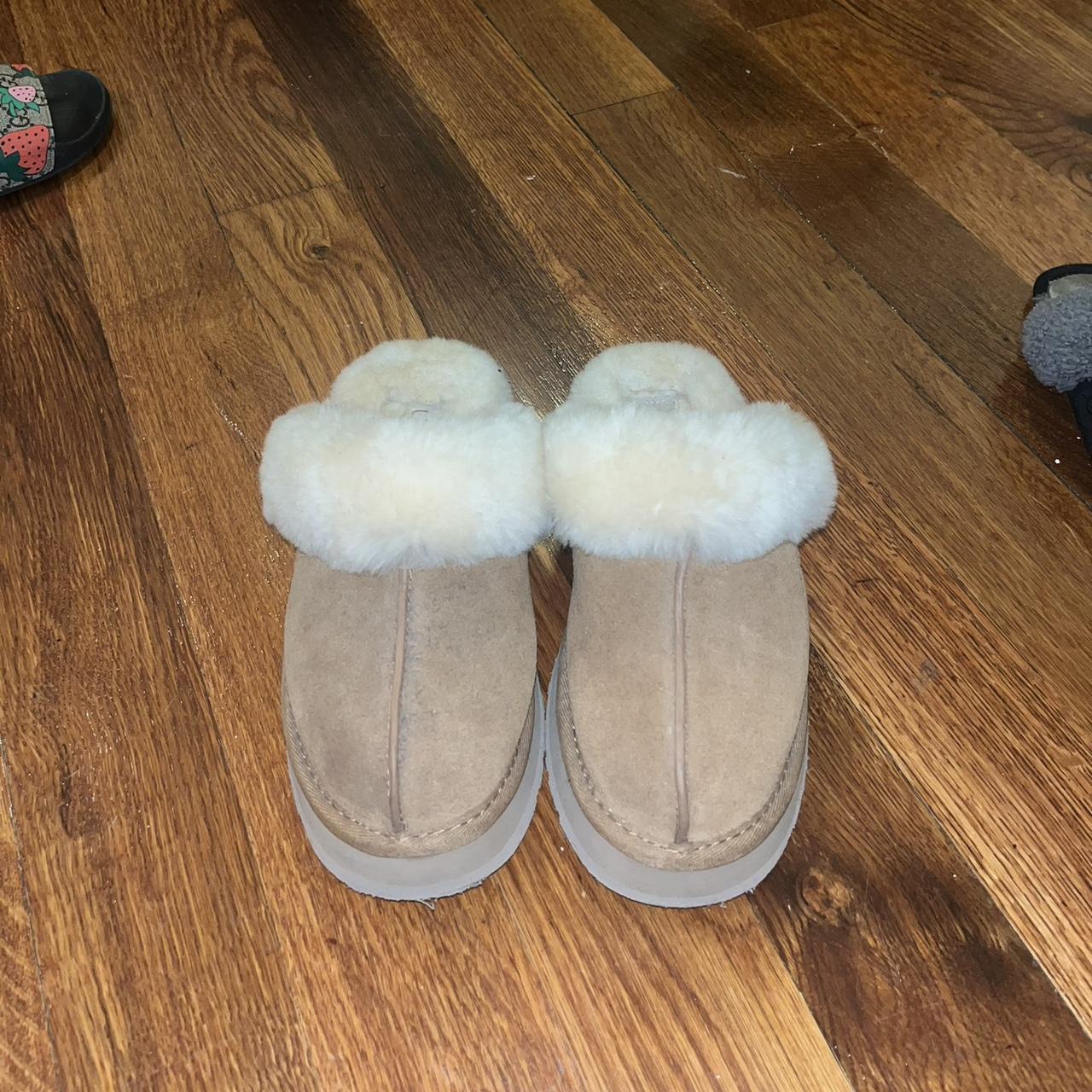 UGG Women's Tan Slippers | Depop