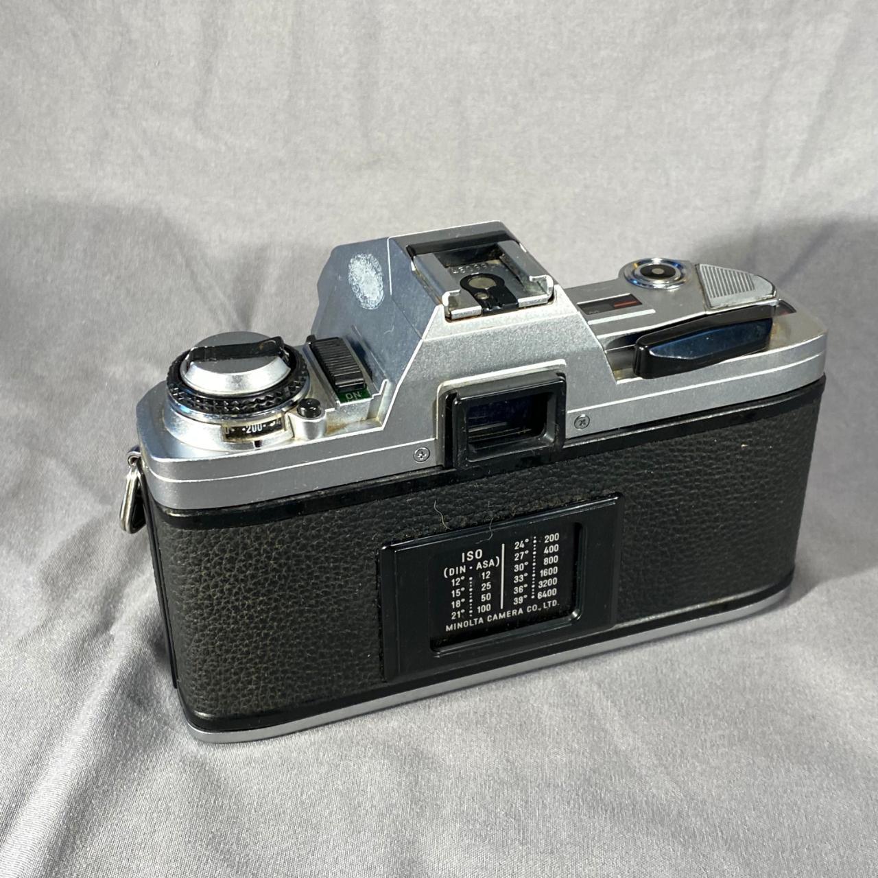 Minolta Silver Cameras-and-accessories (2)