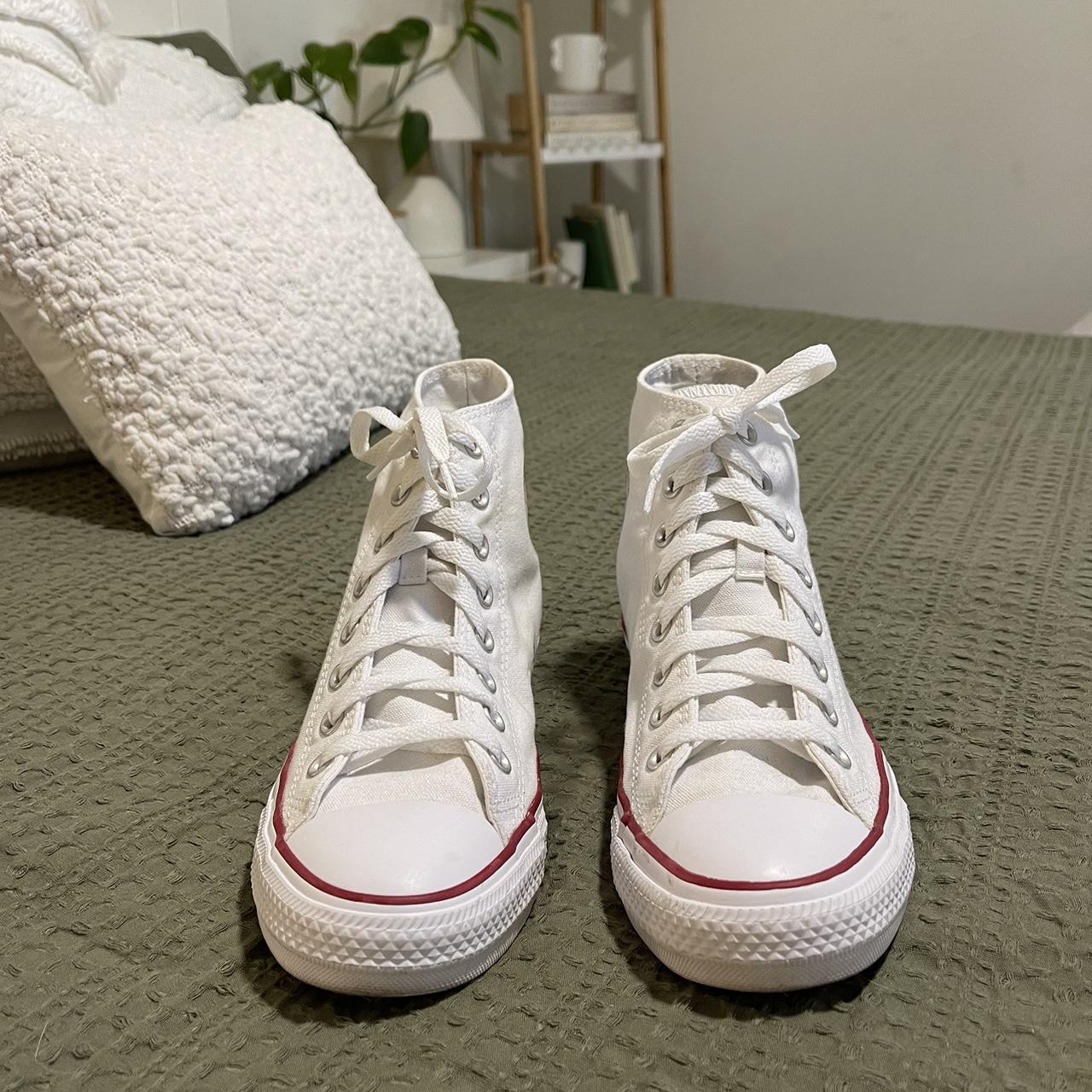Converse All star hightops ——— White canvas high... Depop