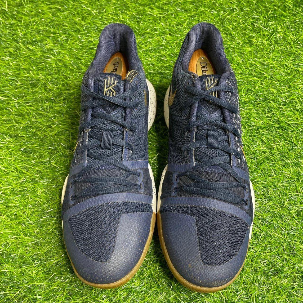 Nike Kyrie Obsidian Metallic Gold (GS)