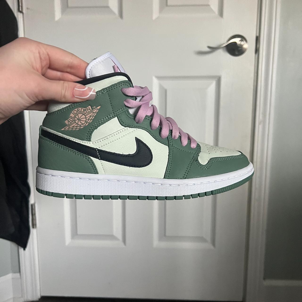 womens air jordan 1 mid dutch green