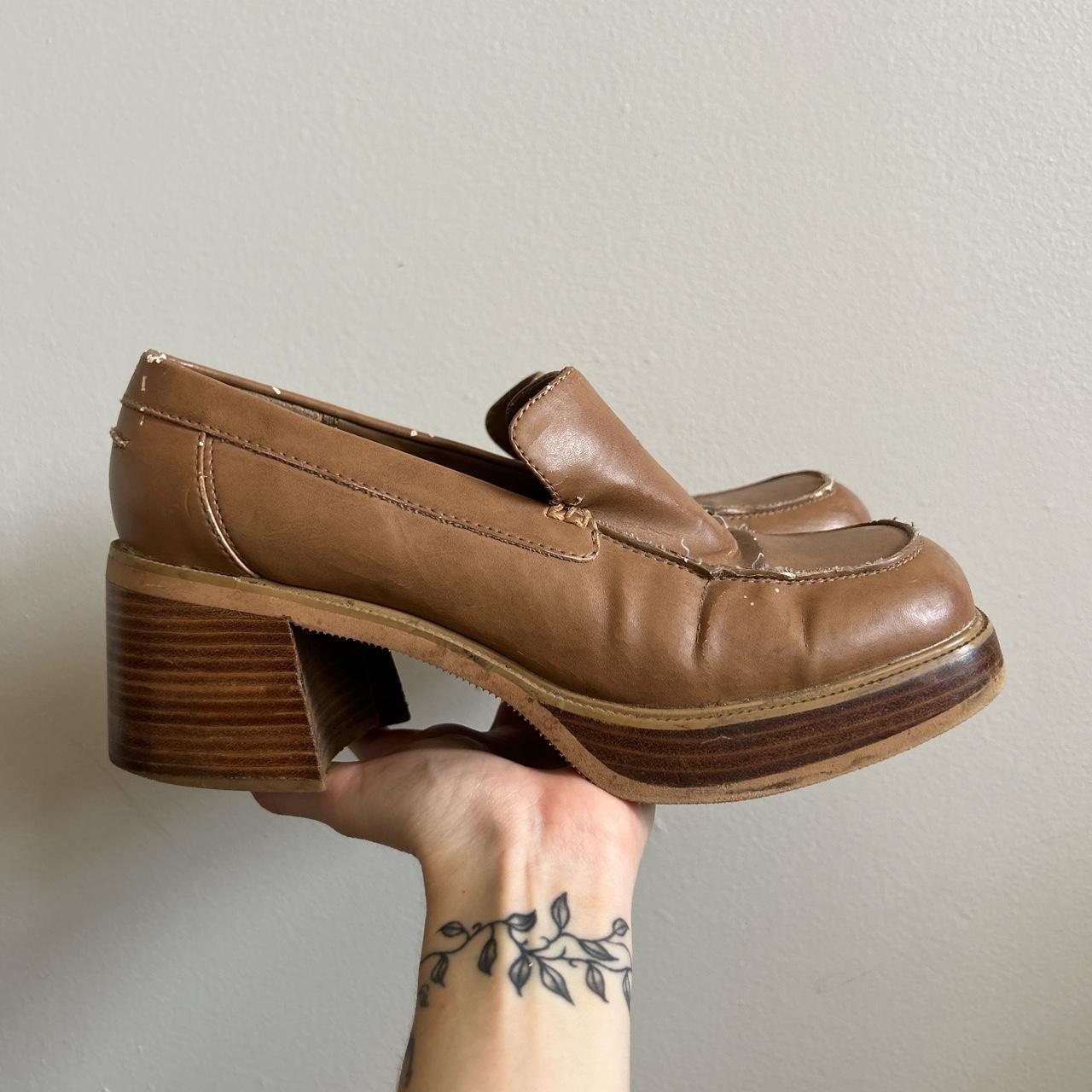 L.e.i. Women's Tan Loafers