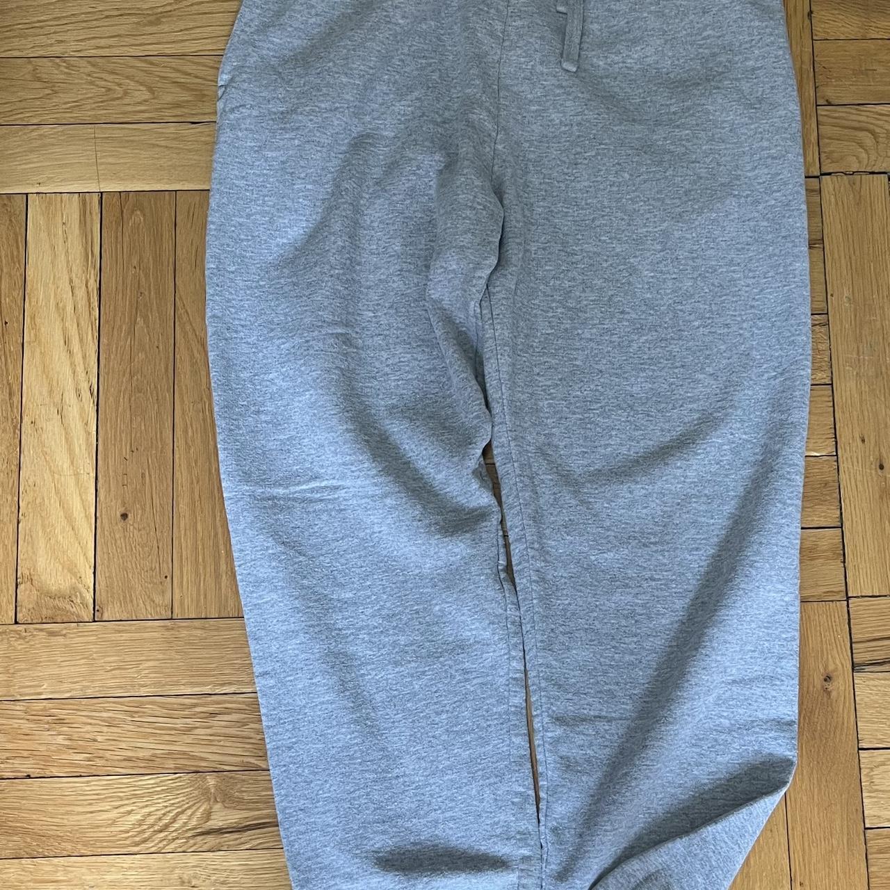 Hanes grey store sweatpants