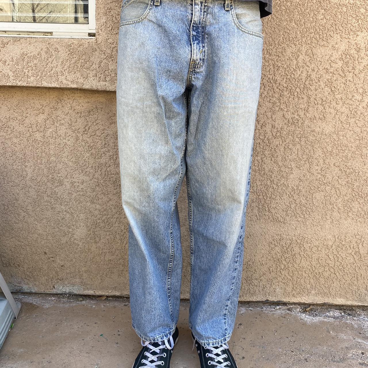 Vintage y2k Levi’s Silvertab baggy. size 31x30 and...