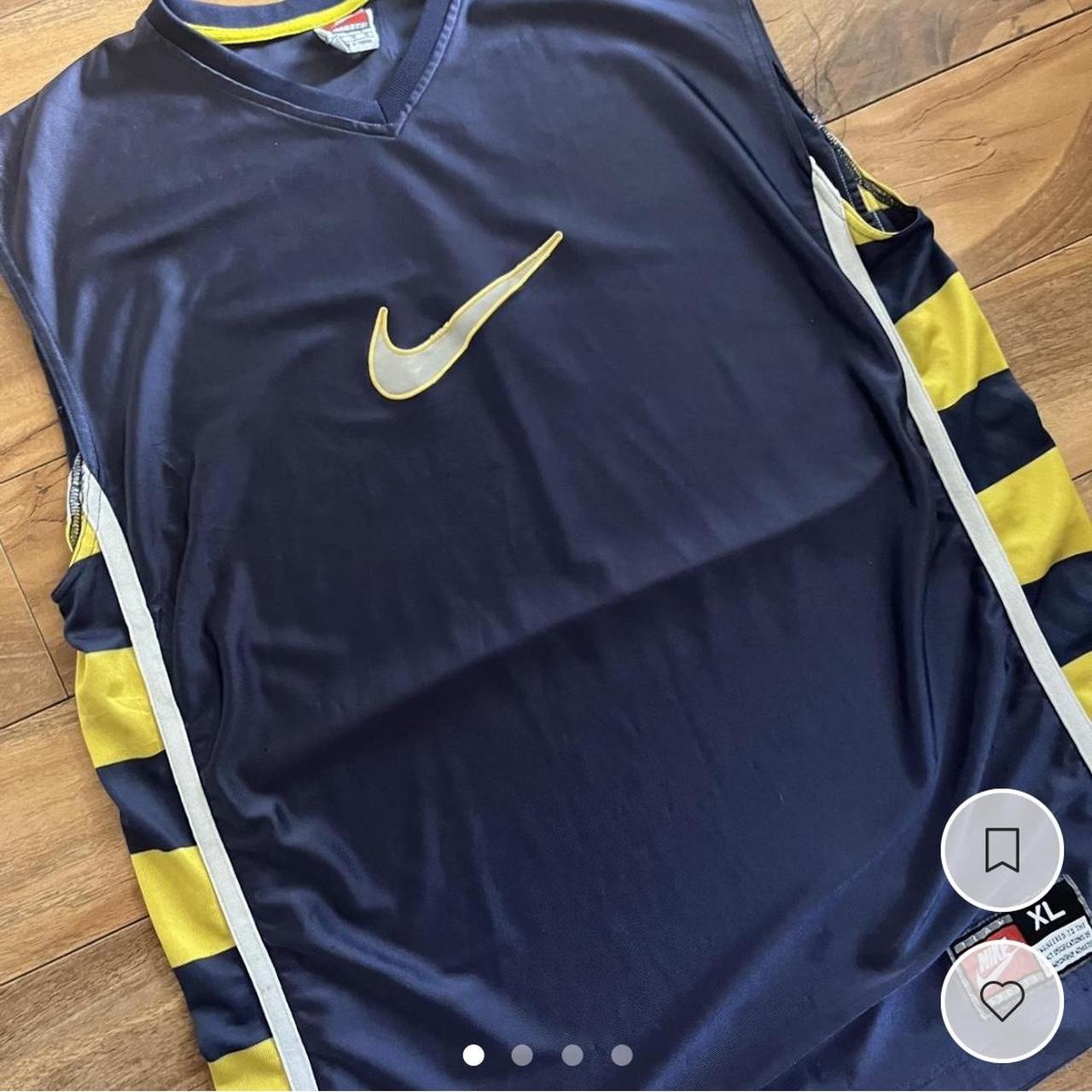 Nike Men's Navy Vest (3)